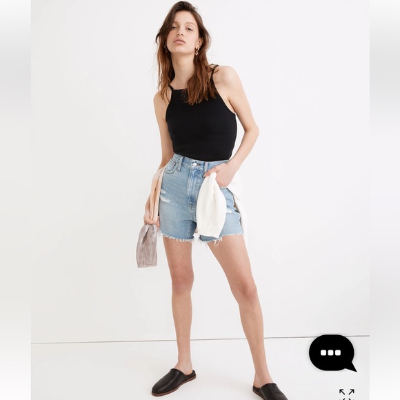 Madewell Pants - Madewell The MomJean Short High fitted waisted Denim Shorts Size 31